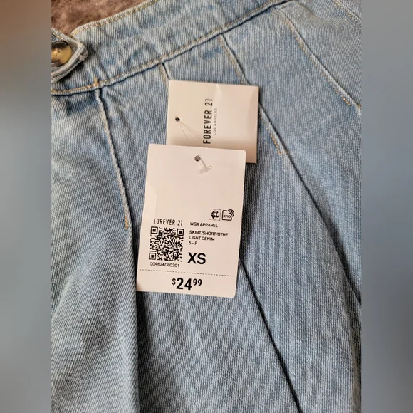 Forever 21- Light Blue Denim Skirt - Picture 2 of 3